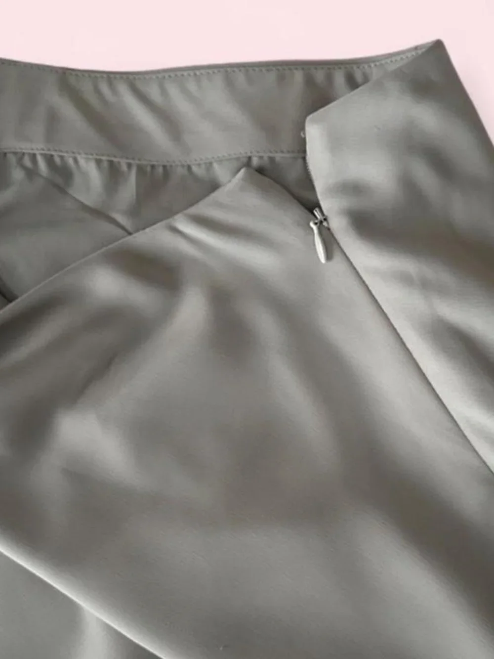 Uniqlo Gray Satin Midi Skirt